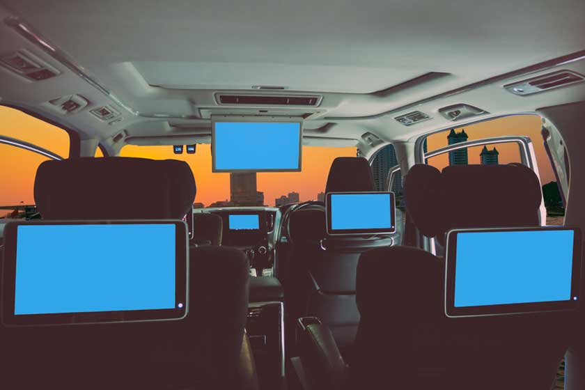 Distracted Driving Continues to Cause Accidents in Ontario, and Smartphones Aren't Always to Blame